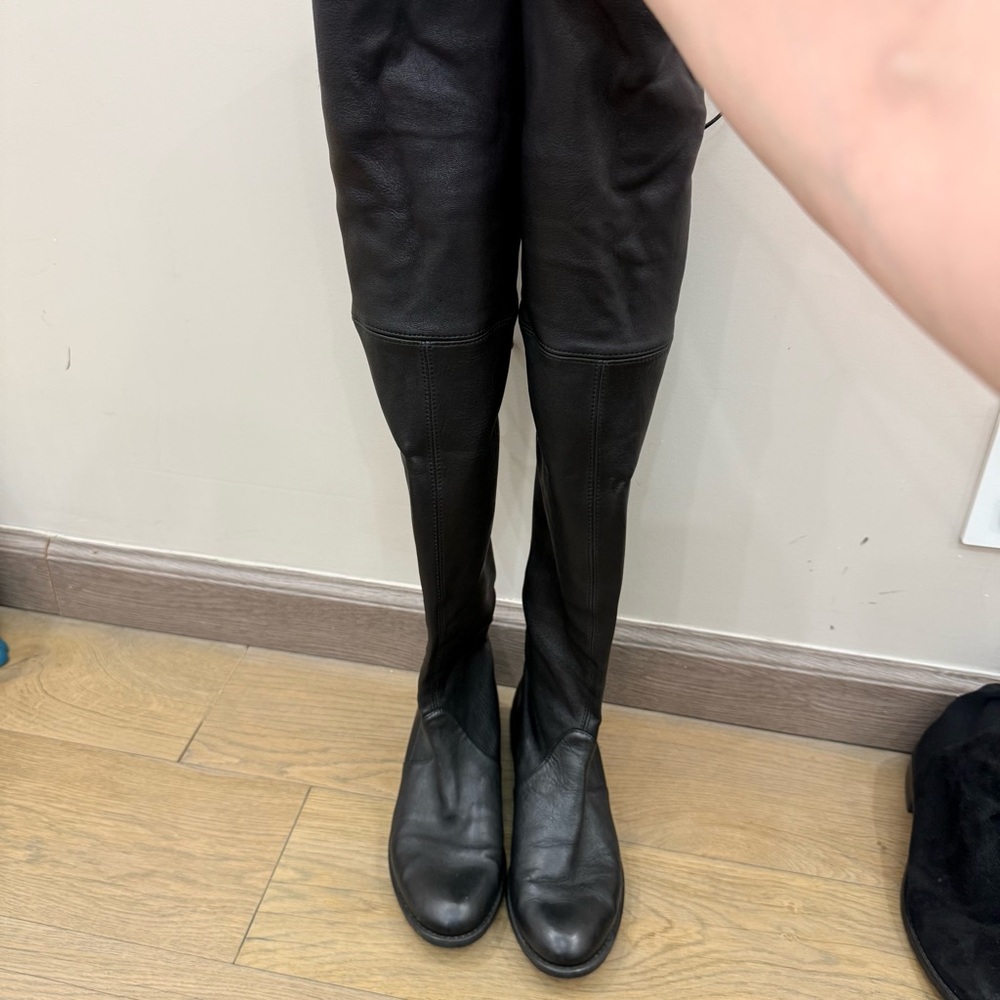 Low Land Over knee Black Leather Women's Boots Stuart Weitzman